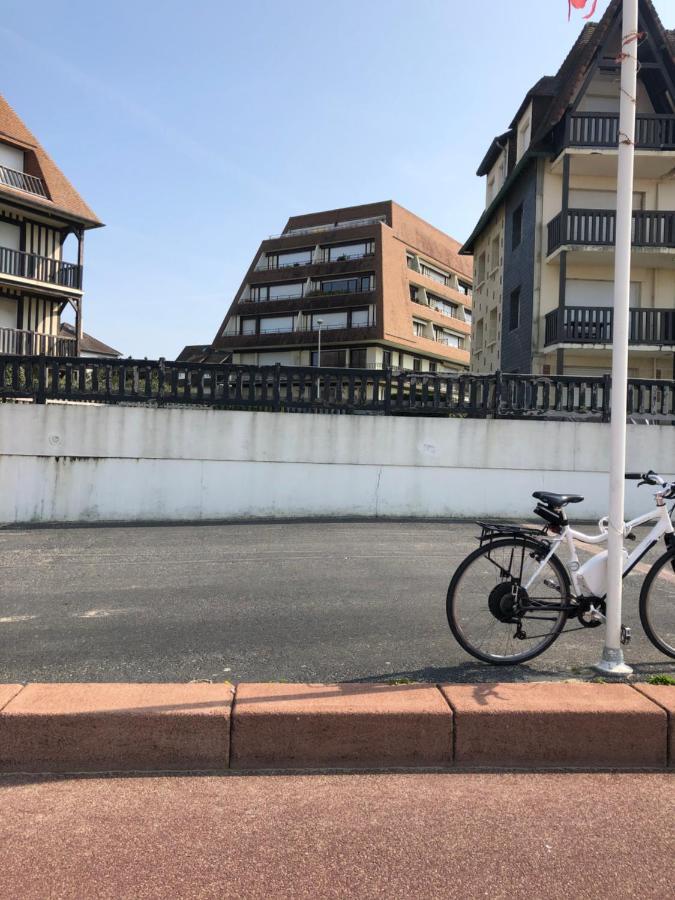La digue 45 Rue des Lais de Mer Benerville-sur-Mer Extérieur photo